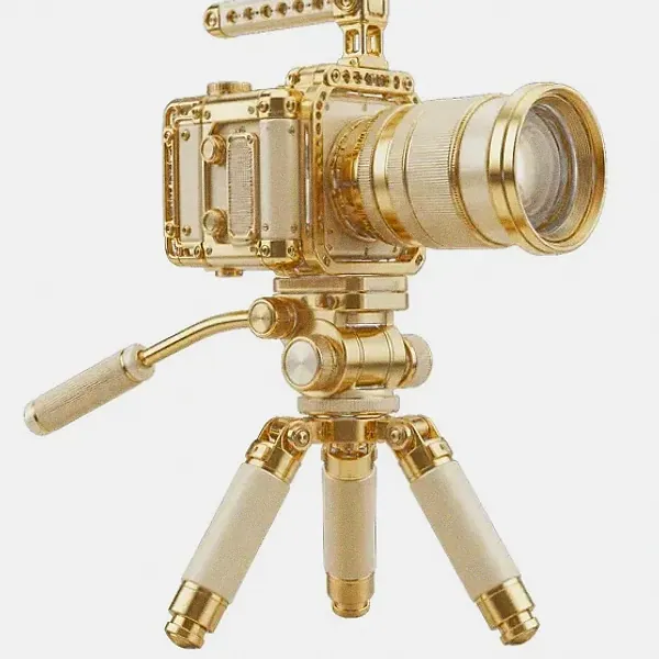 Camera on tripod — Vox